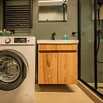 アパート Urban Metro Flats テッサロニキ