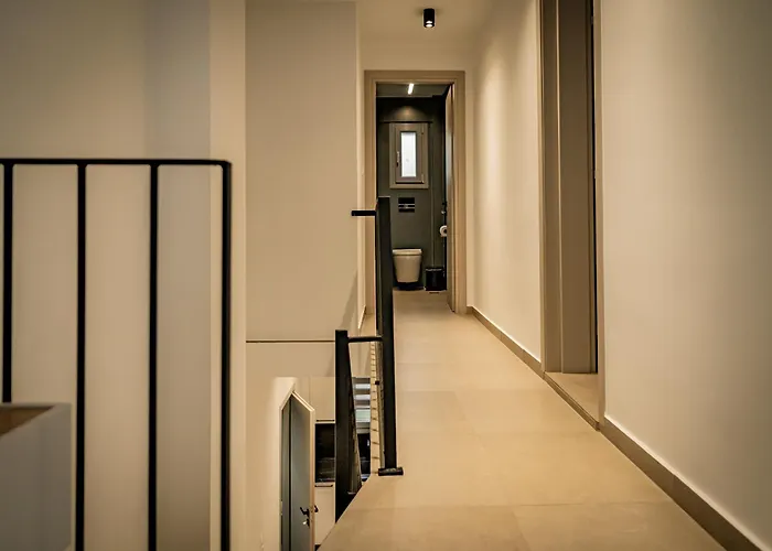 Urban Metro Flats *
