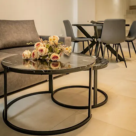 Urban Metro Flats דירה