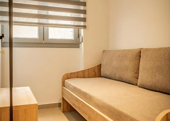 Urban Metro Flats Apartament